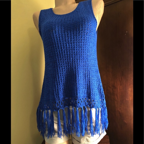 ⬇️$⬇️$ August Silk Knitted Top Size M - Picture 1 of 5